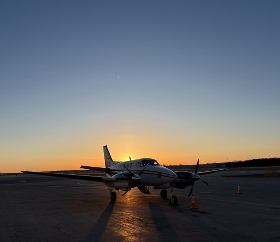 Beechcraft King Air 90 (N62300)