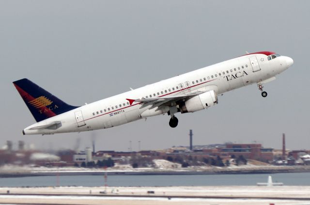 Airbus A320 (N687TA) - 'Taca 445' departing to San Salvador on 22R