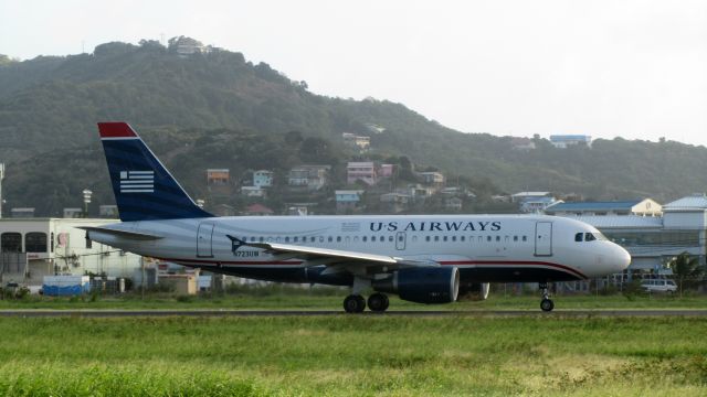 Airbus A319 (N723UW)