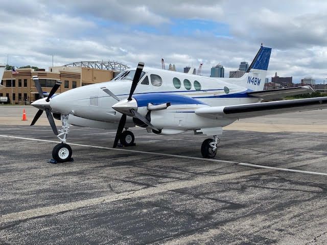 Beechcraft King Air 90 (N48W)