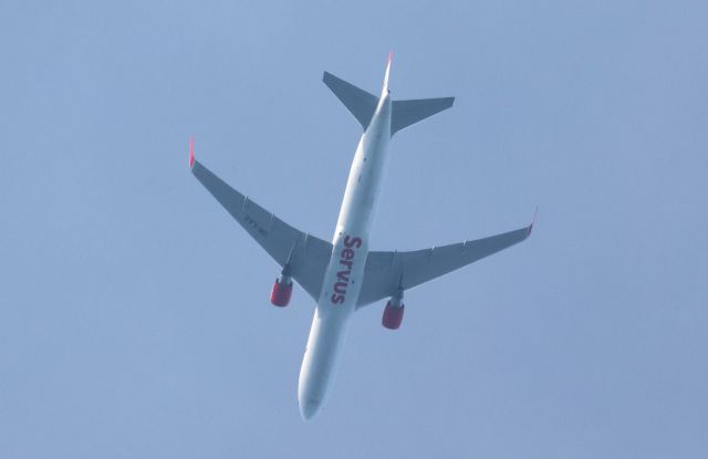 OE-LAZ — - EO-LAZ Boeing B-767 3Z9 SERVUS Austrian Airlines AUA-1472 de Hamburg HAM vers Vienna VIE Altitude 5983 Mètres Vitesse 755 km/H. Survolant le Fleuve St-Laurent QC. à Lavaltrie le 23-09-2023 à 17:01