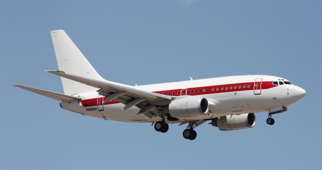 Boeing 737-700 (N869HH) - Owned by the Department of the Air Force ( USAF ) and operated by E G & G Systems , N869HH  Boeing 737 arrives at Las Vegas McCarron Airport bringing back workers from the Tonopah Test Range / Area 51.