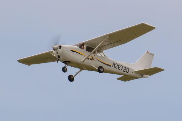 Cessna Skyhawk (N3872Q)