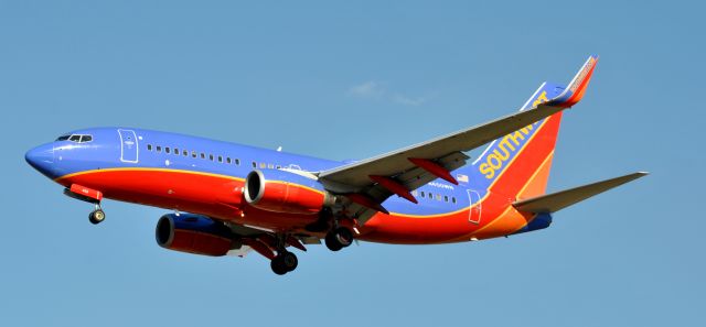 Boeing 737-700 (N450WN)
