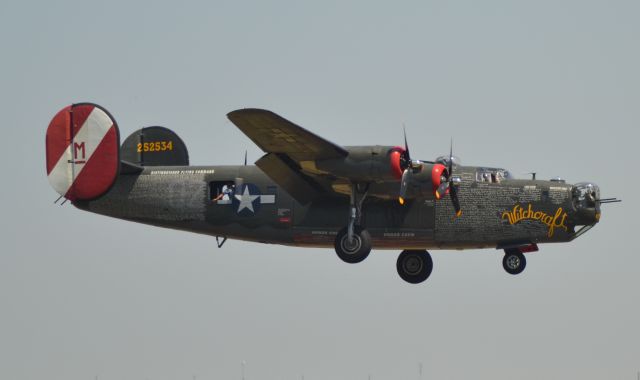 Consolidated B-24 Liberator (N224J) - Consolidated B-24J on final to Runway 21 in Sioux Falls SD on 7-12-2013