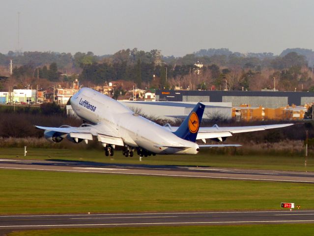 BOEING 747-8 (D-ABYM) - Ezeiza Tower Runway 11