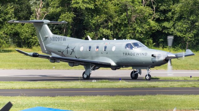 Pilatus PC-12 (N809TW) - N809TW turning off of College Park Airport's runway 33 after a backtrack and a flight from Westchester County 