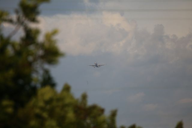 Airbus A321 (N112AN)