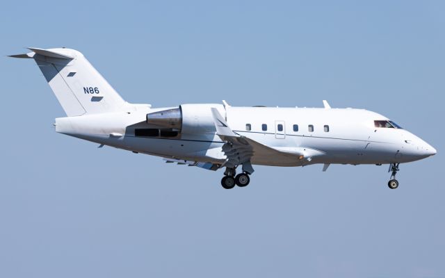 Canadair Challenger (N86)