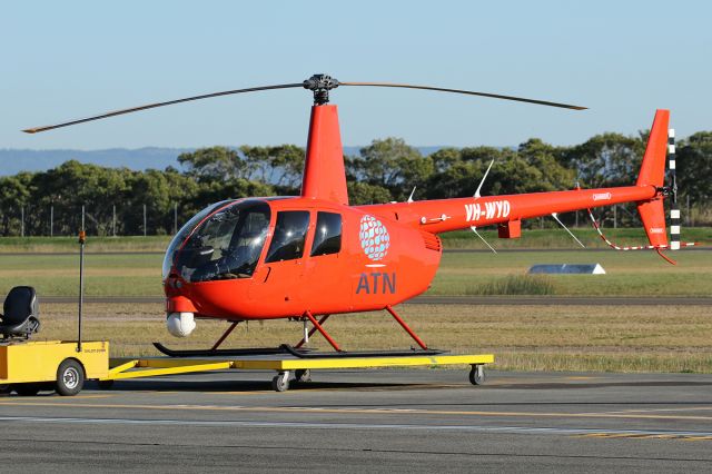 Robinson R-44 (VH-WYO)