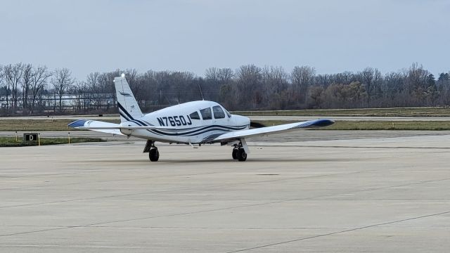 Piper Cherokee (N7650J)