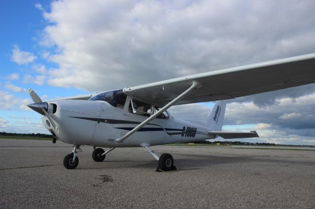 Cessna Skyhawk (C-FOOW)