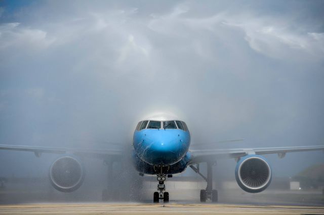 Boeing 757-200 — - U.S. Air Force Photo by Staff Sgt. Kenny Holston