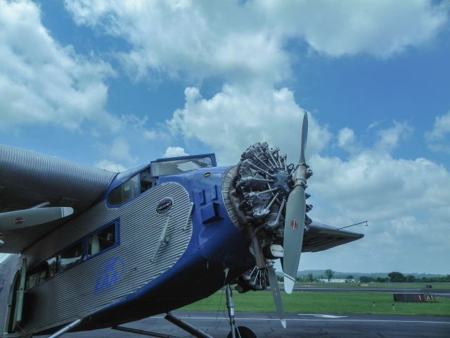 Ford Tri-Motor (NC8407)