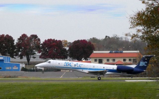 Embraer ERJ-145 (N241BC) - Touching down is this IBC Air 1998 Embraer ERJ-145EP in the Autumn of 2018.