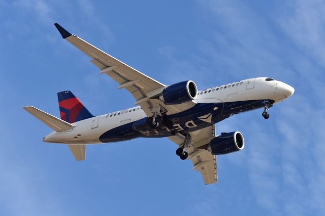 Airbus A220-100 (N119DU) - 22-R DTW 02-03-20