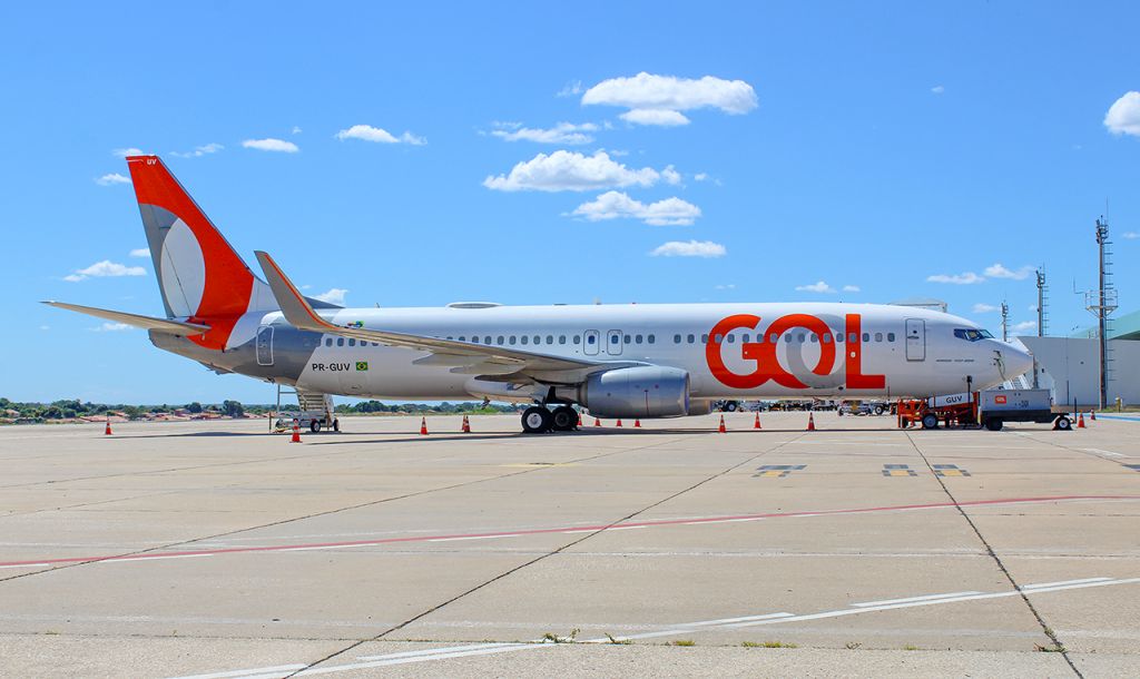 Boeing 737-800 (PR-GUV)
