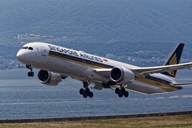 BOEING 787-10 Dreamliner (9V-SCC) - 9V-SCC - Boeing 787-10 Dreamliner - Singapore Airlines