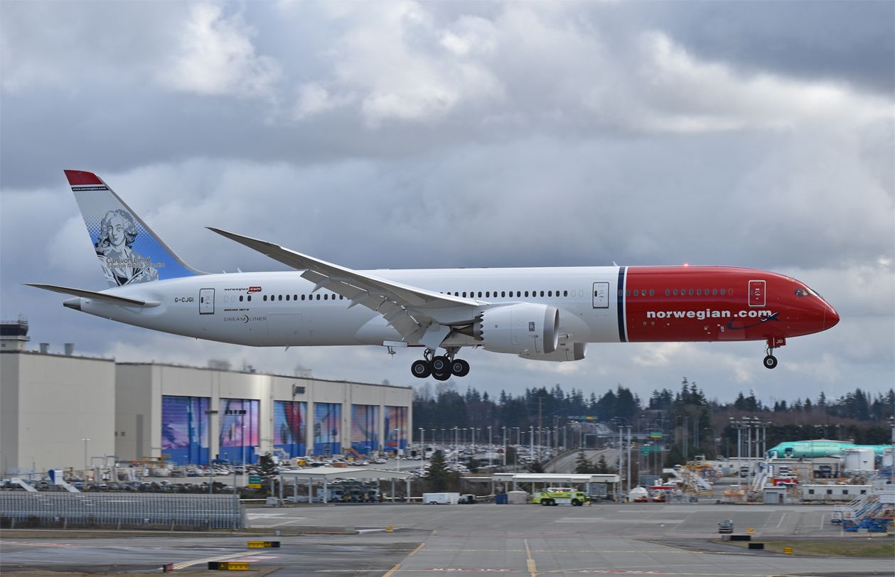 Boeing 787-8 (G-CJGI) - First flight of this 787!