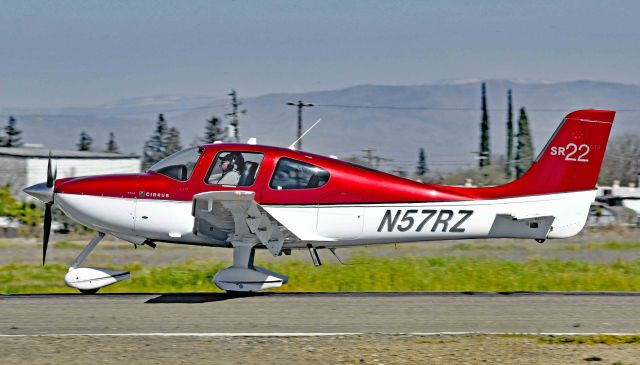 Cirrus SR-22 (N57RZ)