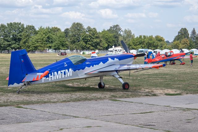 EXTRA EA-300 (F-HMTM)