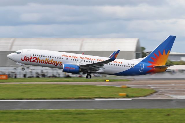 Boeing 737-800 (G-JZHM) - EXS1739 departing to the SXM of the Med, Skiathos.