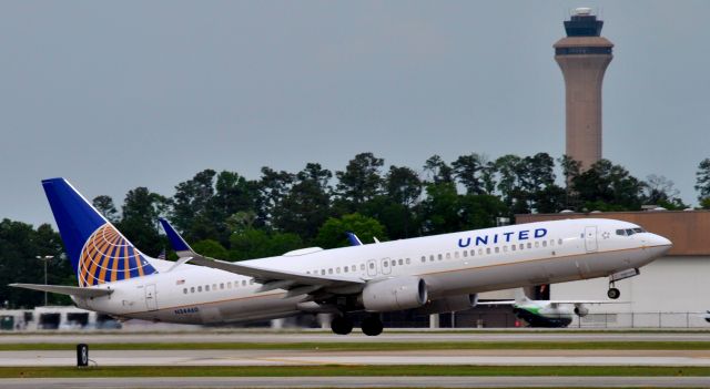 Boeing 737-900 (N34460)