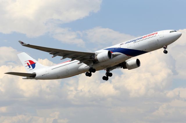 Airbus A330-300 — - Malaysian Airlines, A333, departs runway 16 at YMML.