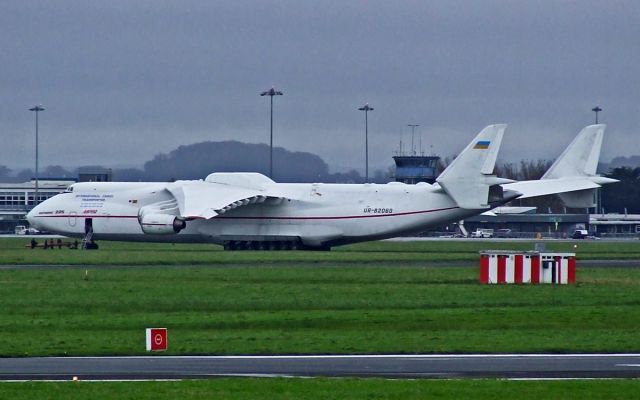 Antonov An-225 Mriya (UR-82060) - an-225 ur-82060 at shannon on the 28/10/2006.