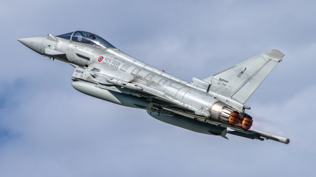 APJ7298 — - take off 