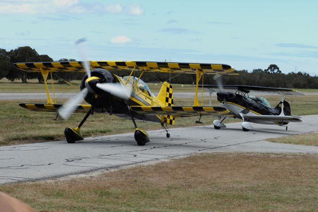 PITTS Super Stinker (S-12) (VH-WOQ) - Pitts Model 12 sn 343 Super Stinker VH-WOQ, and Pitts S-1S Special VH-LTF  YSEN 17 October 2021.