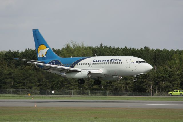 Boeing 737-200 (C-GSPW)