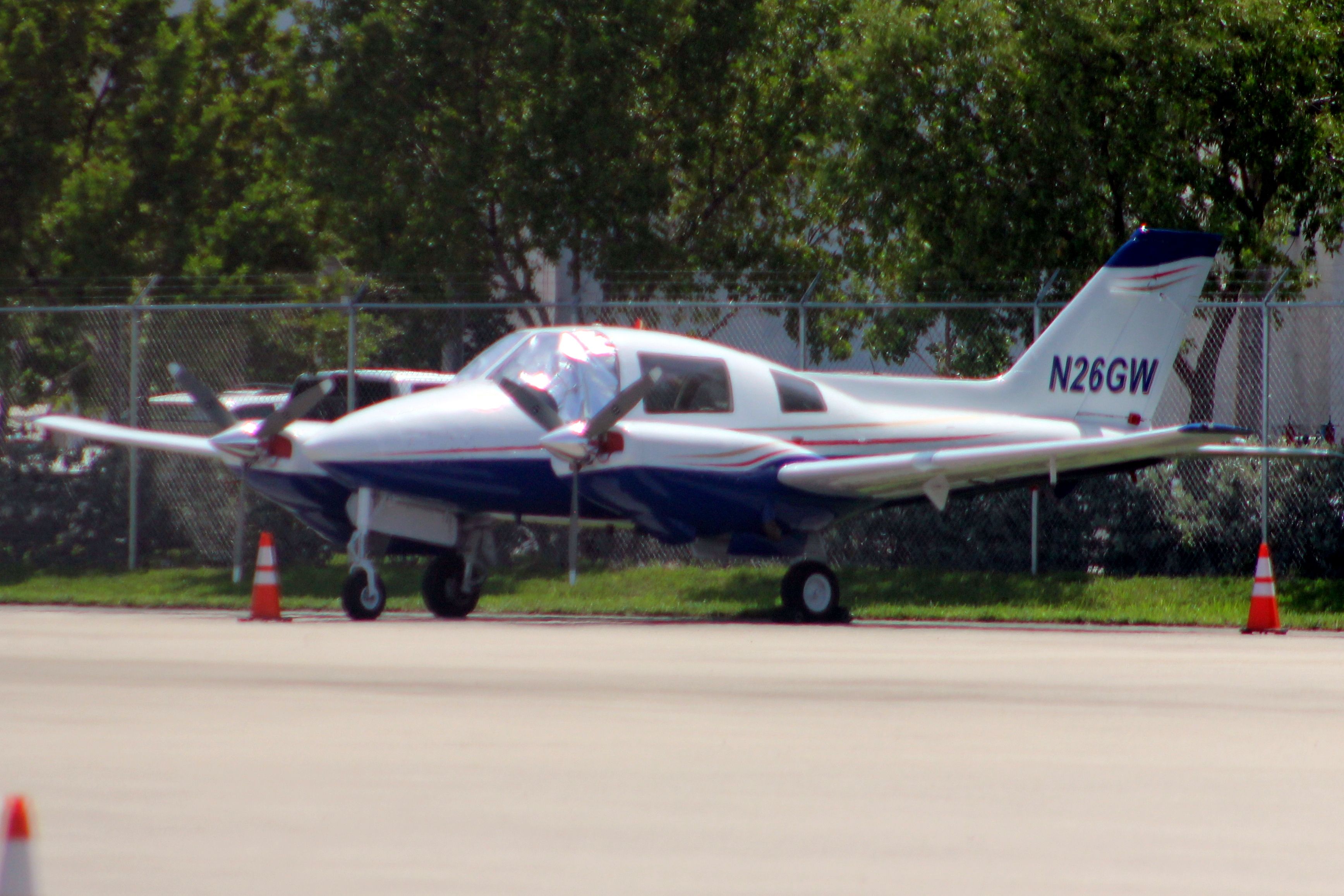 BEAGLE-AUSTER B-206 (N26GW) - 6-Aug-15.
