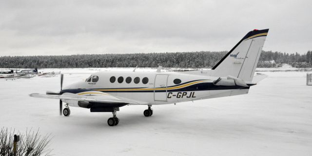 Beechcraft King Air 100 (MAX140)