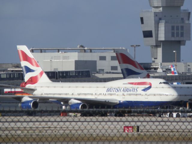 Boeing 747-400 (G-BNLS) - Pushback!