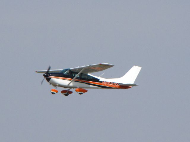 Cessna Skylane (N9032X)
