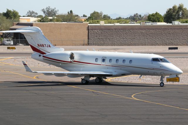 Bombardier Challenger 300 (N487JA)