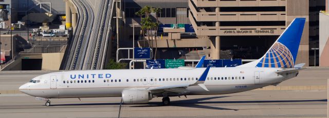 Boeing 737-700 (N78448) - phoenix sky harbor international airport 05NOV20