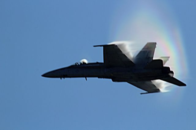 McDonnell Douglas FA-18 Hornet — - Check out our aviation videos with 100% authentic and non-leveled sound! a rel=nofollow href=http://youtube.com/ilikeriohttp://youtube.com/ilikerio/abr /F/A-18 performance at the Staurt Air Show! 11/01/15br /Sorry about the blurriness. Shutter speed was a little too low for an aircraft moving almost at the speed of sound!