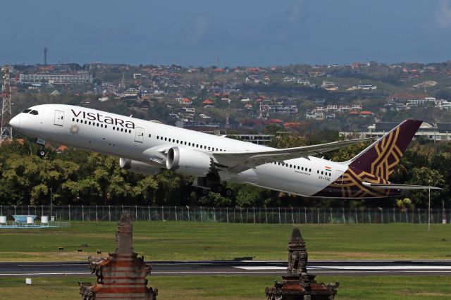 Boeing 787-9 Dreamliner (VT-TSE)