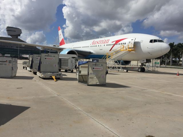 Boeing 777-200 (OE-LPD) - First visit of Austrian Airlines to Miami Intwrnational Airport Welcome!!!!