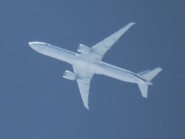 BOEING 777-300ER (N728AN)