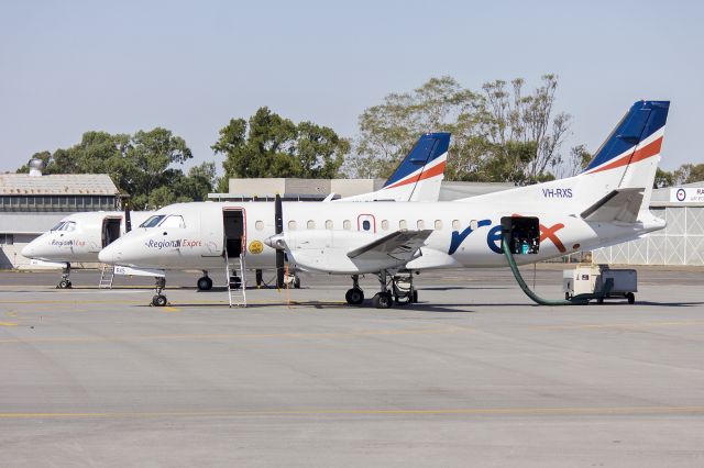 Saab 340 (VH-RXS) - Regional Express Airlines (VH-RXS) Saab 340B on the tarmac at Wagga Wagga Airport.