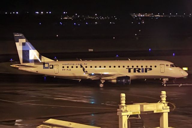 Embraer 170/175 (PP-PJA)