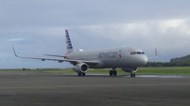 Airbus A321 (N153AN)