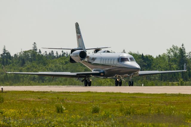 IAI Gulfstream G100 (C-FHNS)