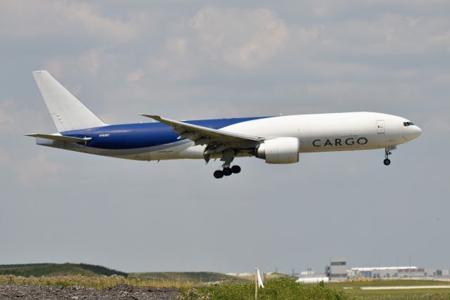 BOEING 777-200LR (N703GT) - 07-06-20