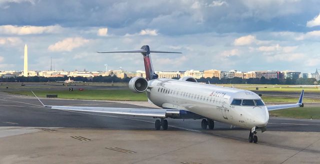 Canadair Regional Jet CRJ-900 (N582CA) - Taken while waiting to take off from DCA.