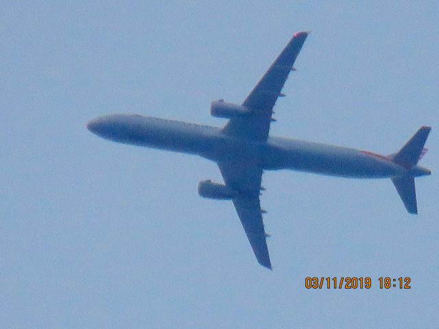 Airbus A321 (N539UW)