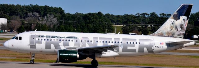 Airbus A319 (N924FR)